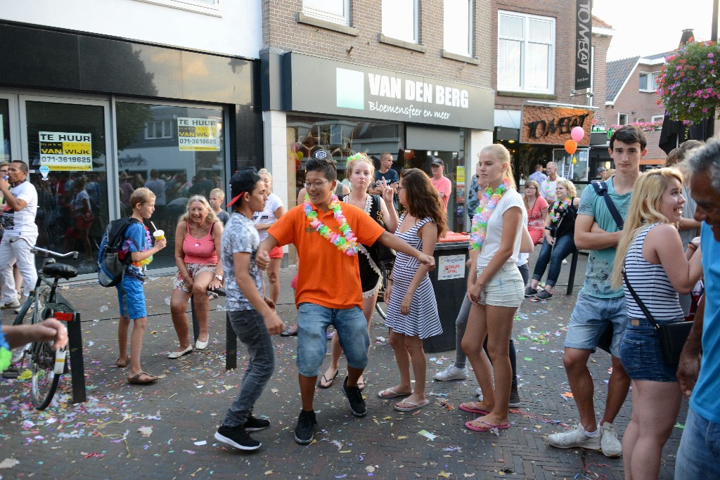 ../Images/Zomercarnaval Noordwijkerhout 2016 454.jpg